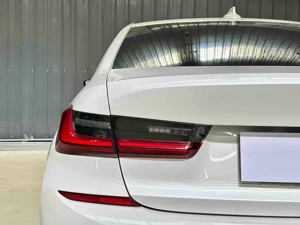 BMW 3 Series — миниатюра 7