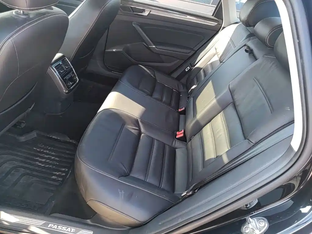 Volkswagen Passat — миниатюра 17