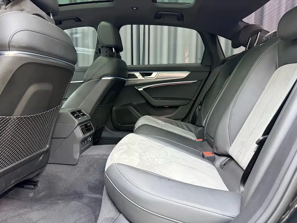 Audi A6L — миниатюра 11