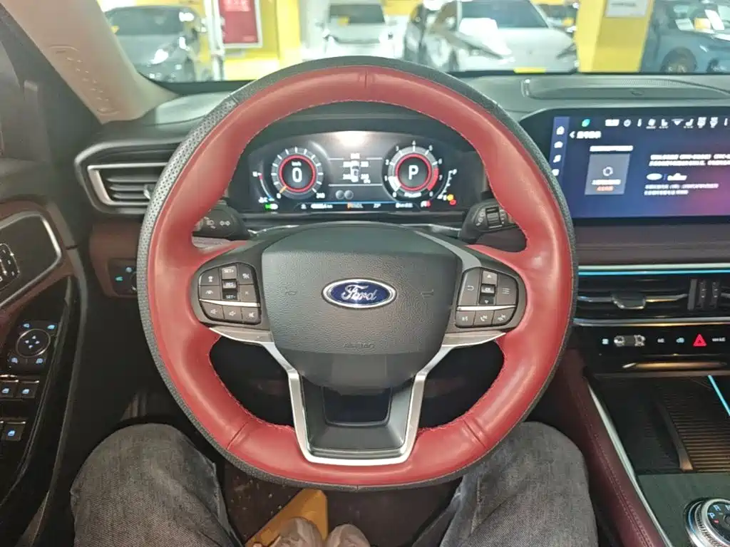 Ford Explorer — миниатюра 11