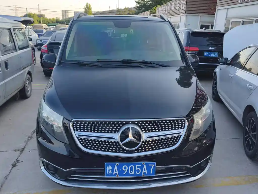 Mercedes-Benz Vito — миниатюра 2