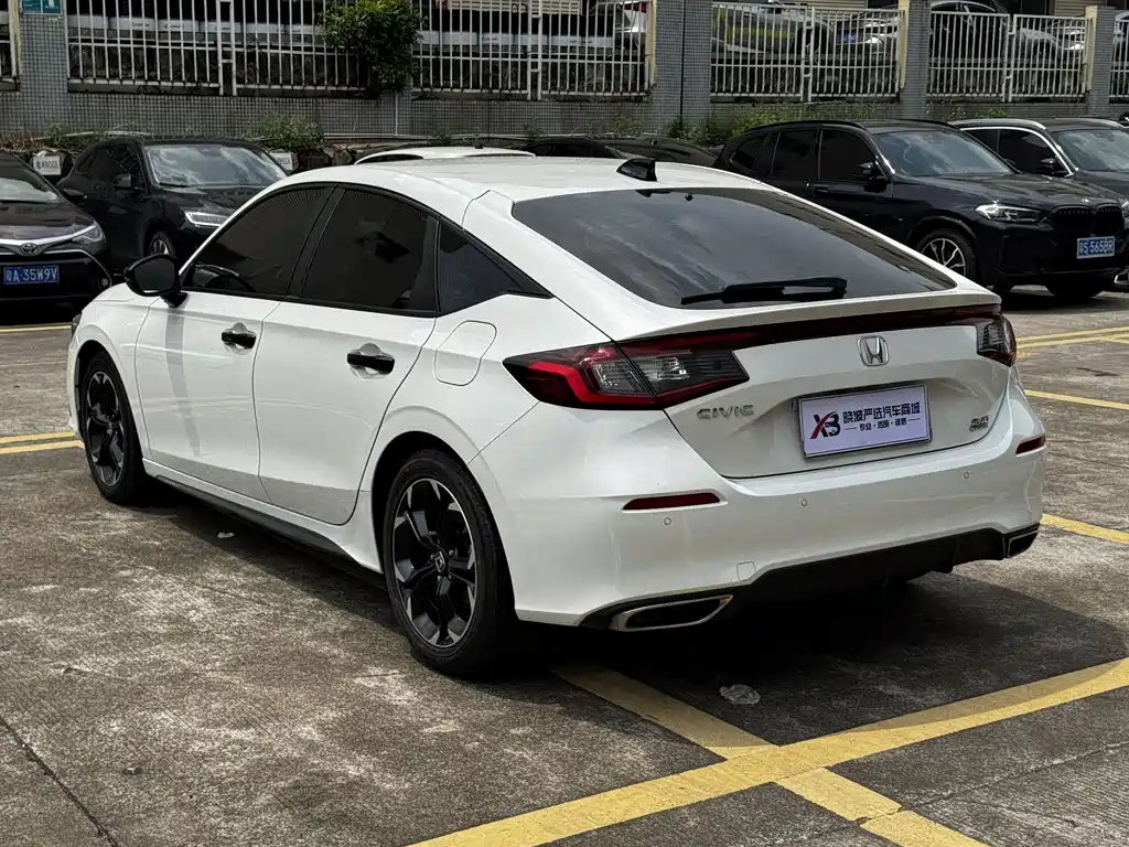 Honda Civic — миниатюра 4