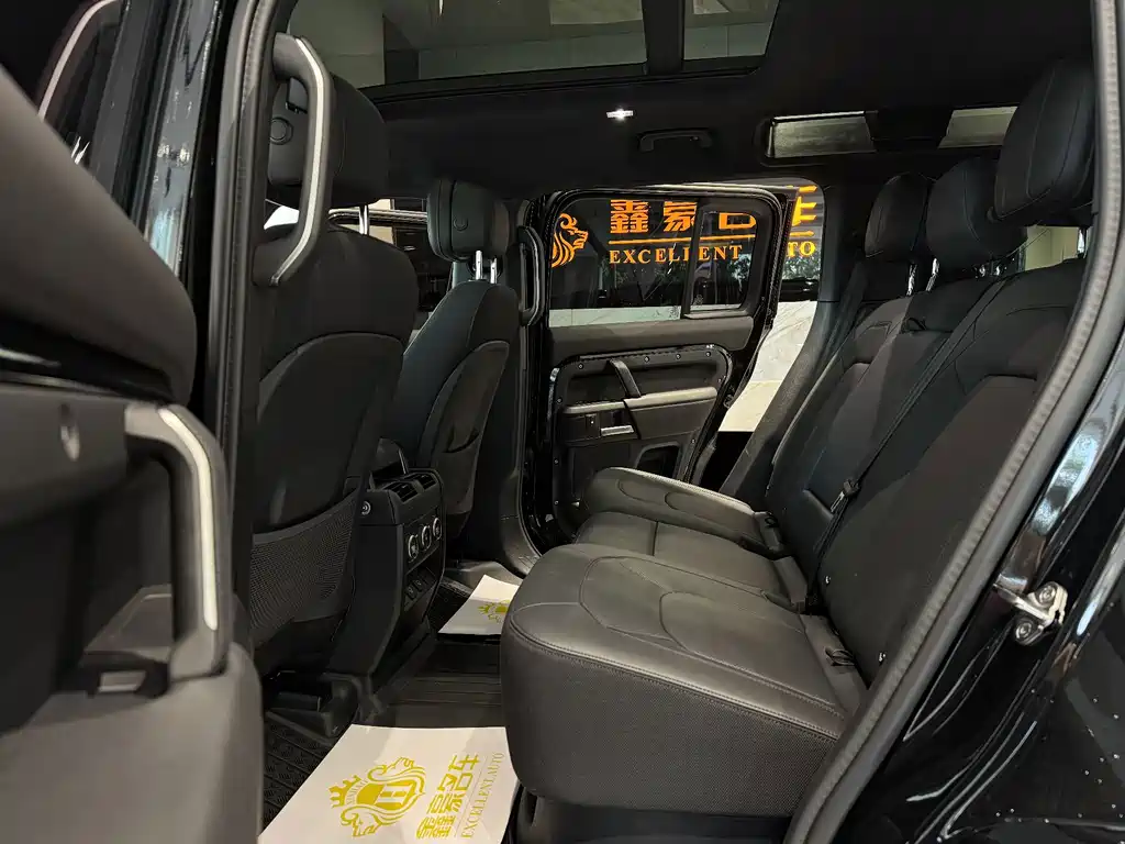 Land Rover Defender — миниатюра 11