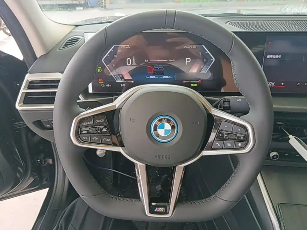 BMW i3 — миниатюра 11