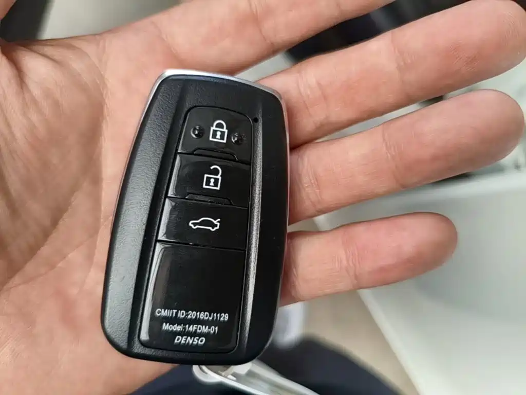Toyota Corolla Levin 2017 1.8H V E-CVT Luxury VI