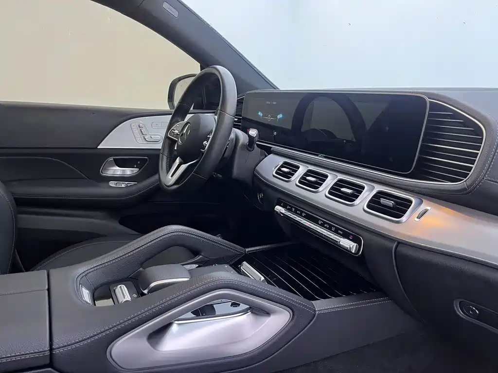 Mercedes-Benz GLE Coupe — миниатюра 13