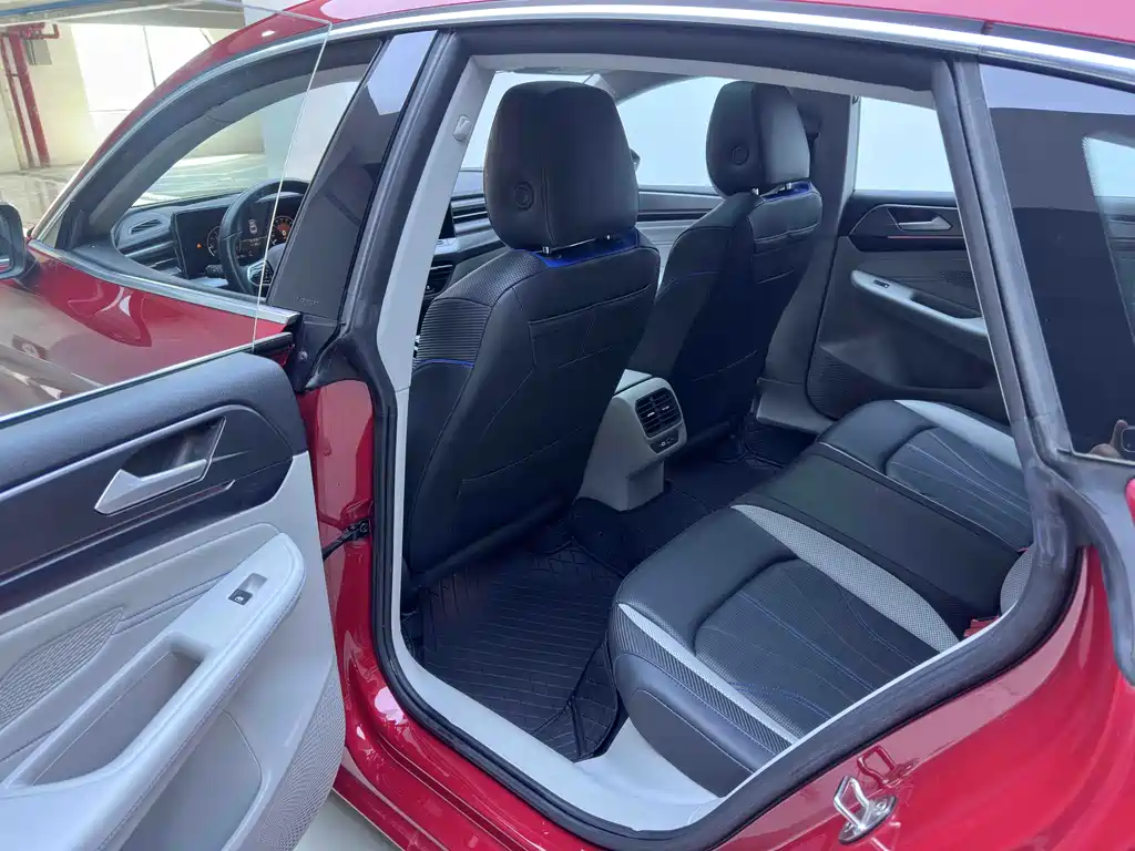 Volkswagen Lamando 2022 L 280TSI DSG Flagship