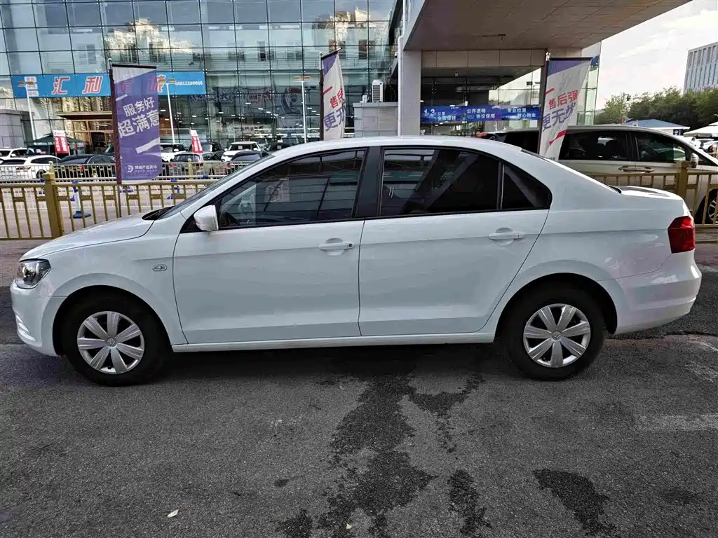 Volkswagen Jetta — миниатюра 4