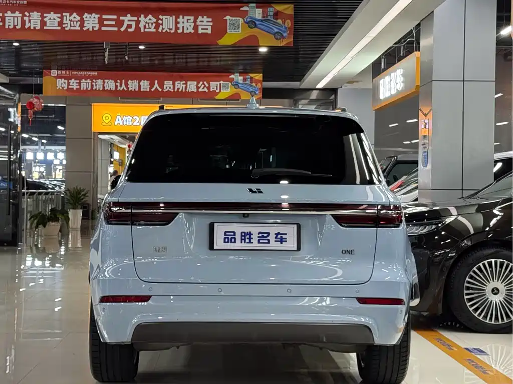 Li Auto ONE 2020 6 мест