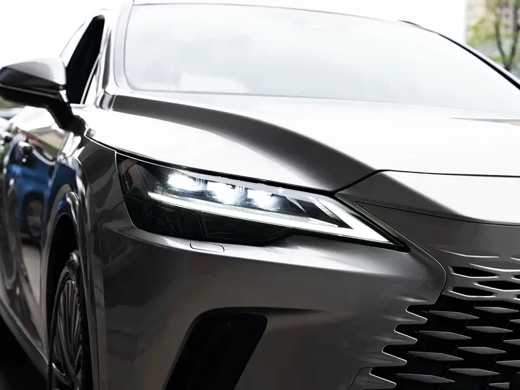 Lexus RX — миниатюра 6