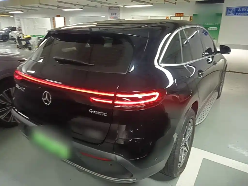 Mercedes-Benz EQC — миниатюра 7