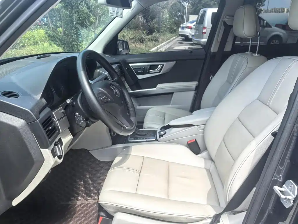 Mercedes-Benz GLK-Class (Import) — миниатюра 10