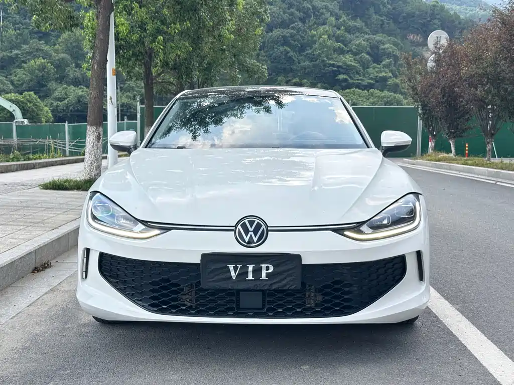 Volkswagen Lamando — миниатюра 2