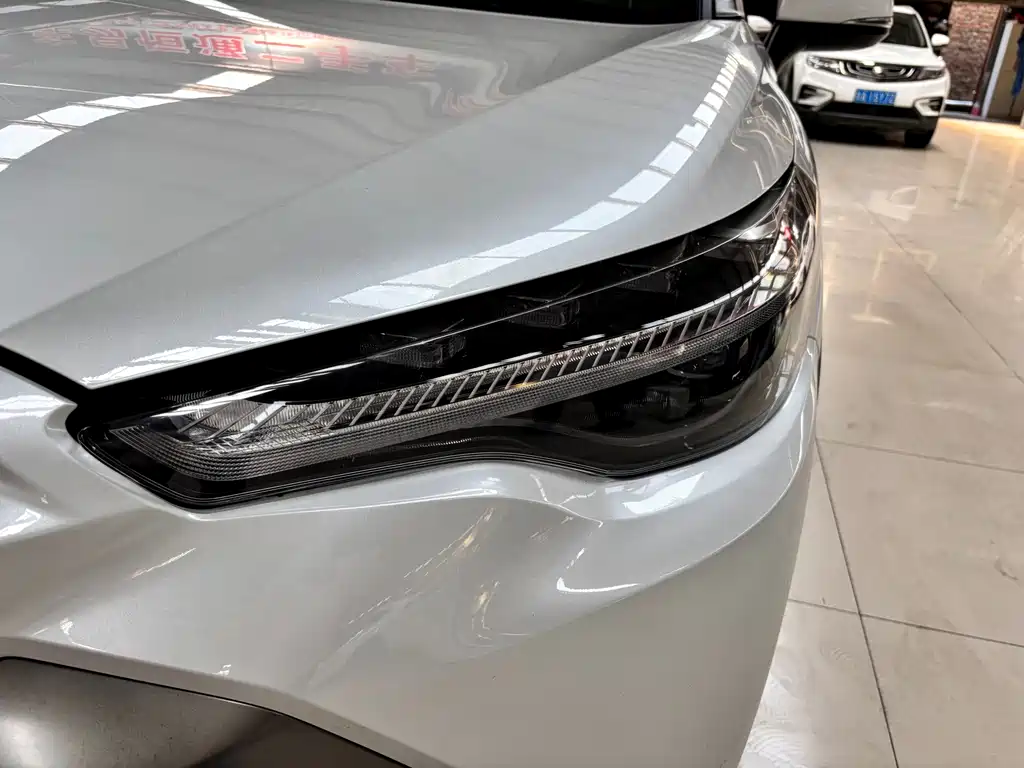 Toyota Frontlander — миниатюра 4