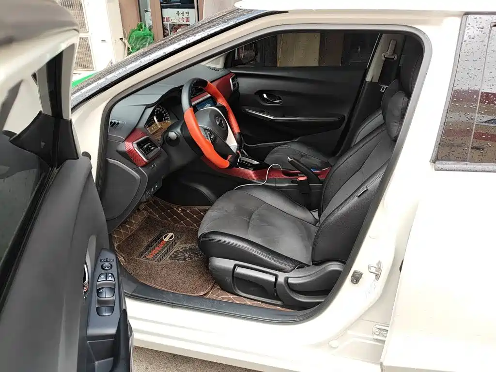 Nissan Bluebird — миниатюра 14