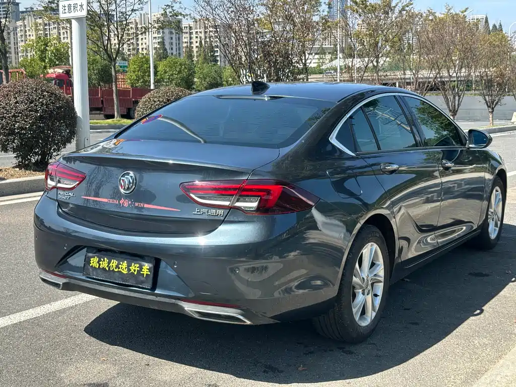 Buick Regal — миниатюра 6