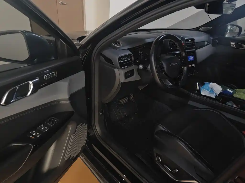 Lynk & Co 02 Hatchback — миниатюра 12