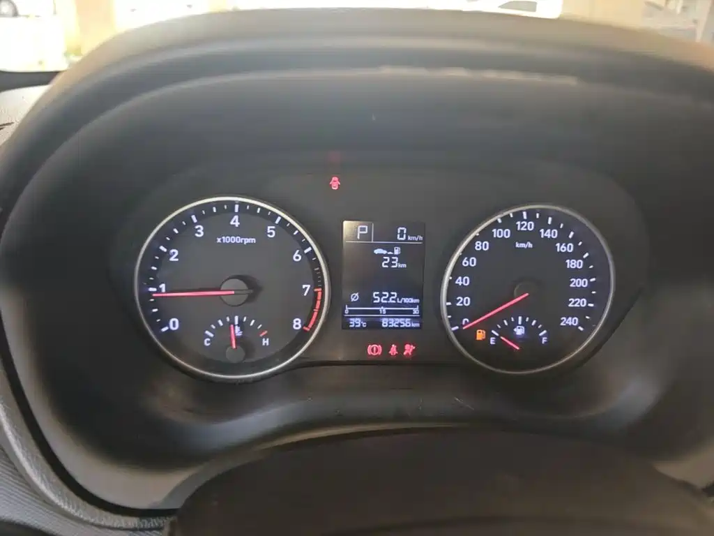 Hyundai Elantra — миниатюра 12
