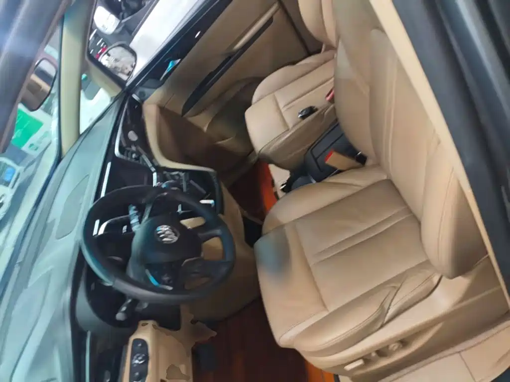 Buick GL8 — миниатюра 15
