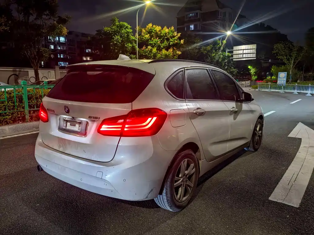 BMW 2 Series Active Tourer — миниатюра 3
