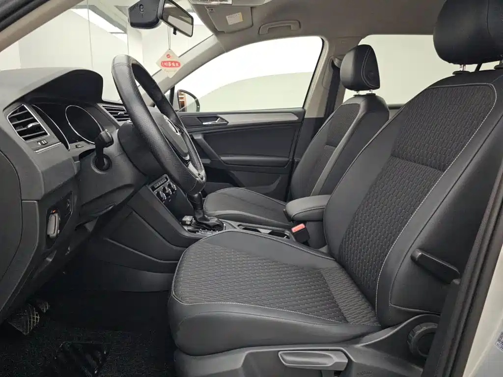 Volkswagen Tiguan L — миниатюра 7
