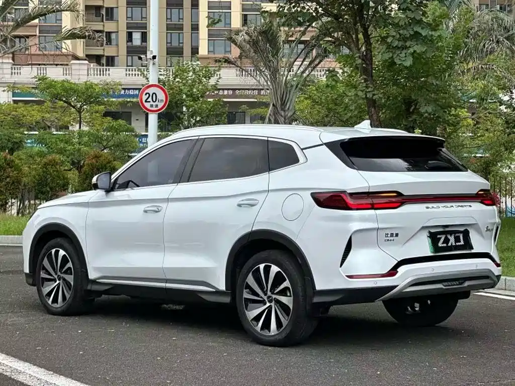 BYD PLUS New Energy — миниатюра 16
