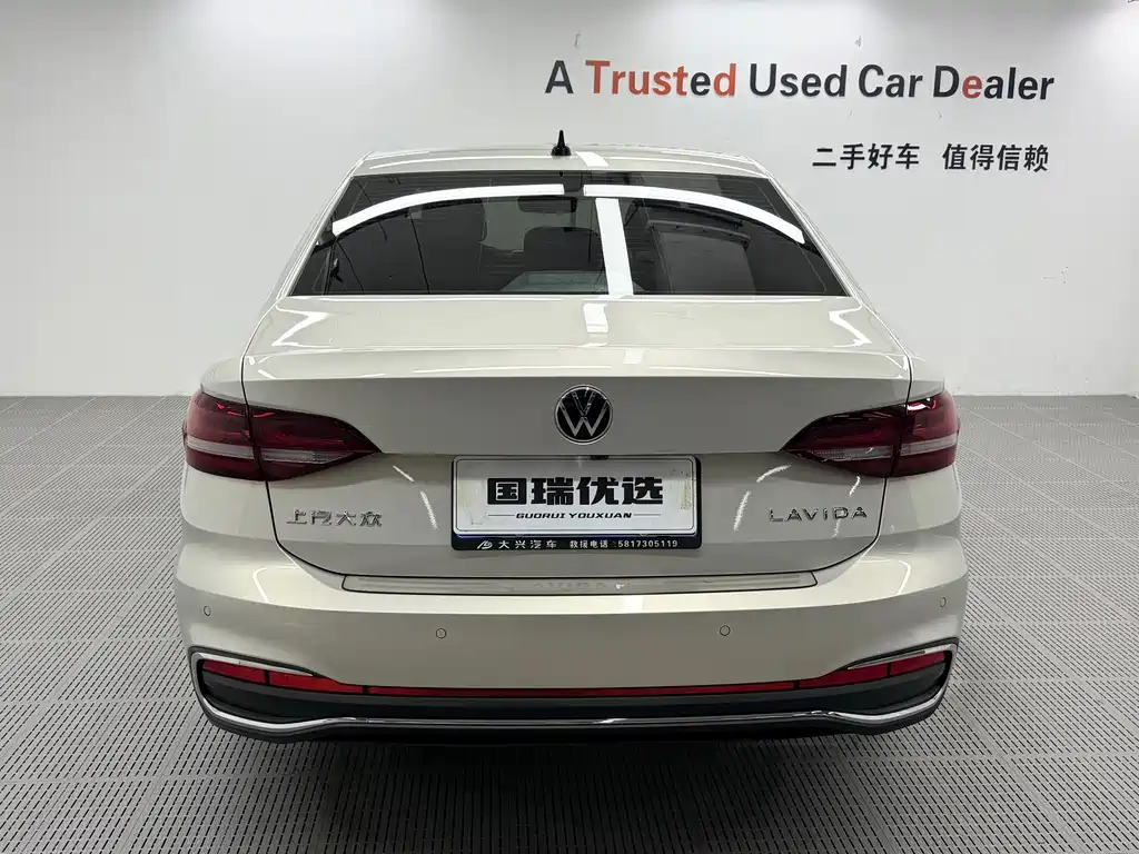 Volkswagen Lavida — миниатюра 4