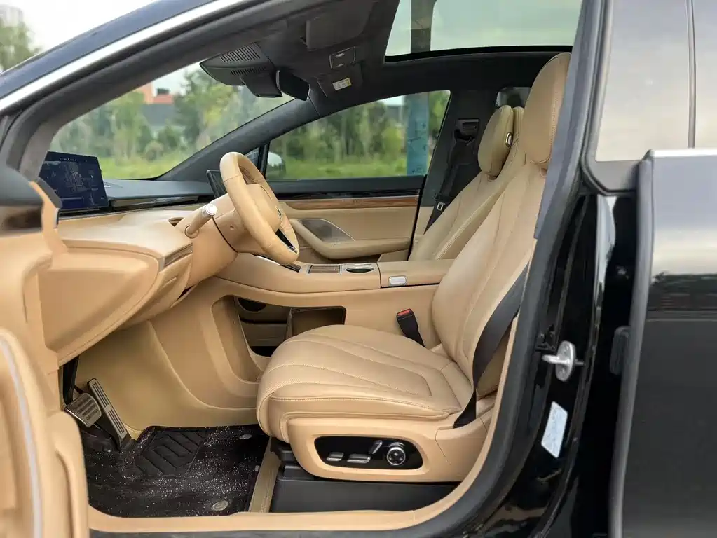 Luxeed R7 2024 802km Max