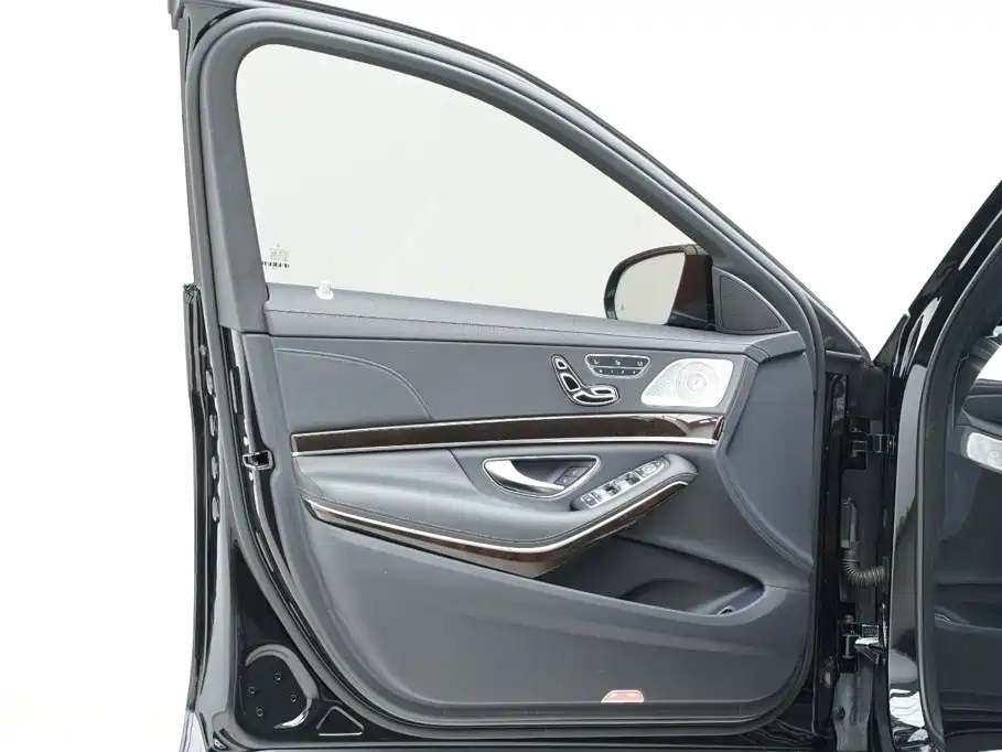 Mercedes-Benz S-Class — миниатюра 18