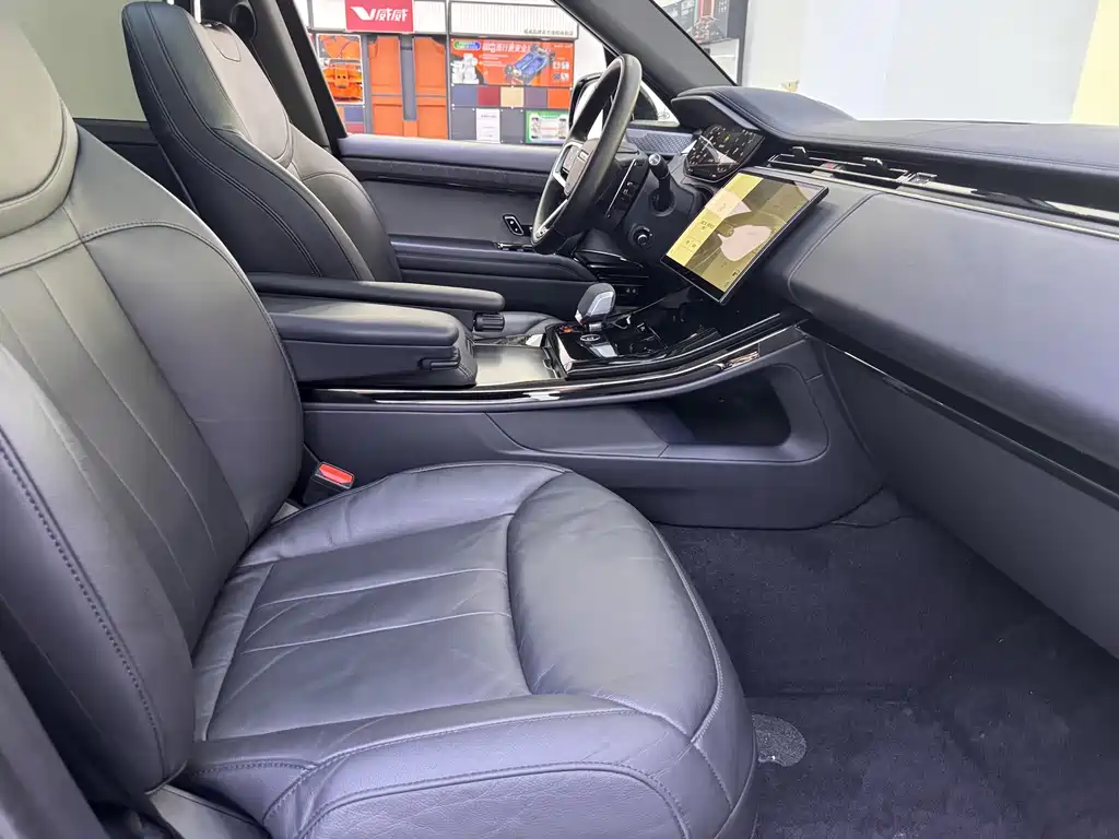 Land Rover Range Rover Sport 2024 360PS S