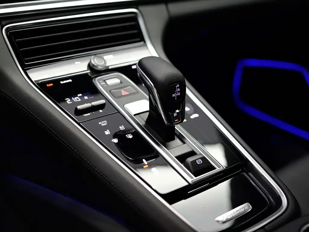 Porsche Panamera — миниатюра 9