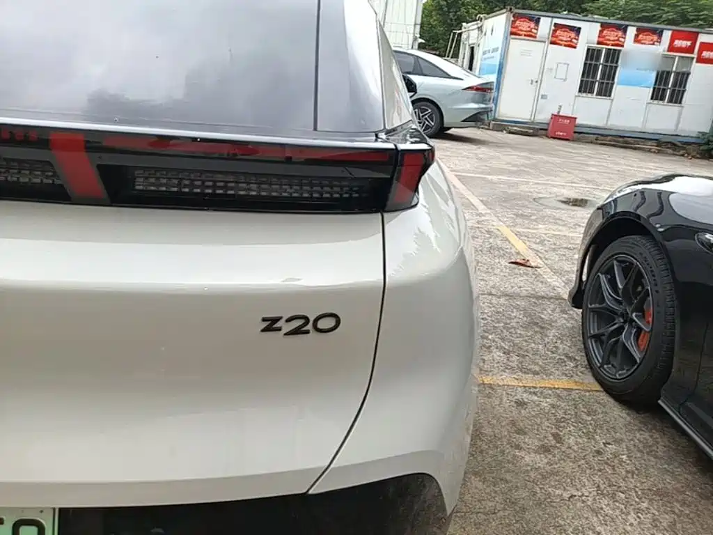 Lynk & Co Z20 — миниатюра 8
