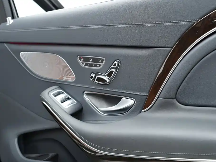 Mercedes-Benz S-Class — миниатюра 23