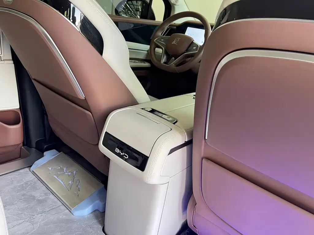 BYD Xia — миниатюра 29