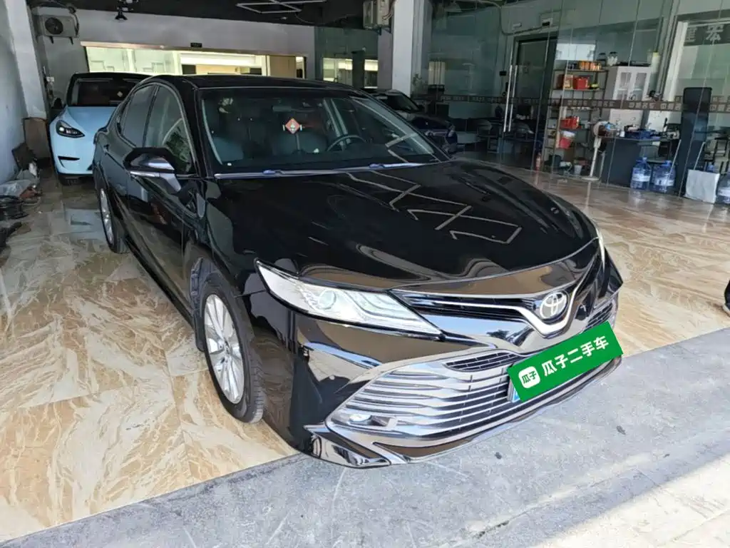 Toyota Camry — миниатюра 4