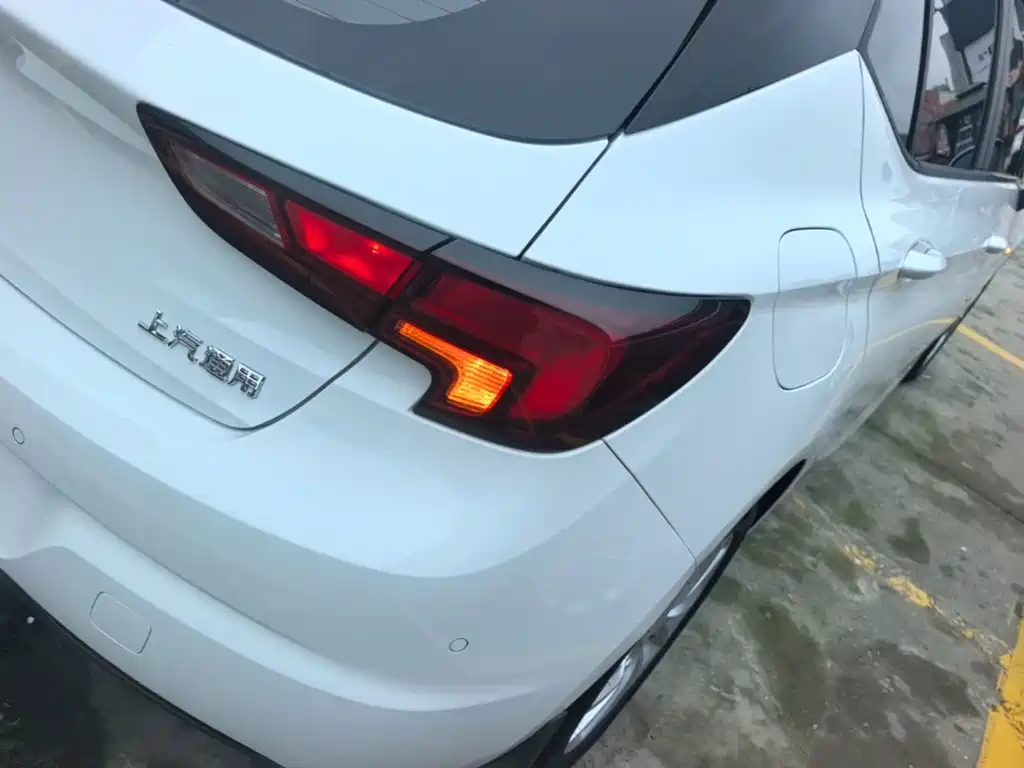 Buick Verano — миниатюра 8