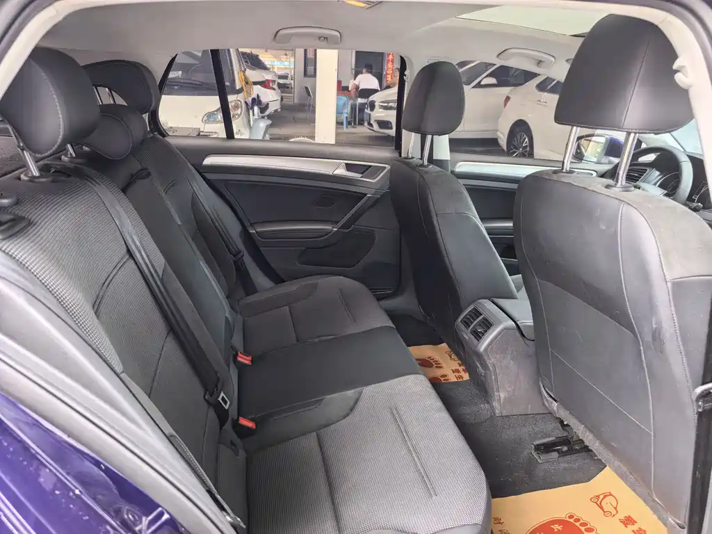 Volkswagen Golf 2018 230TSI AT Comfort