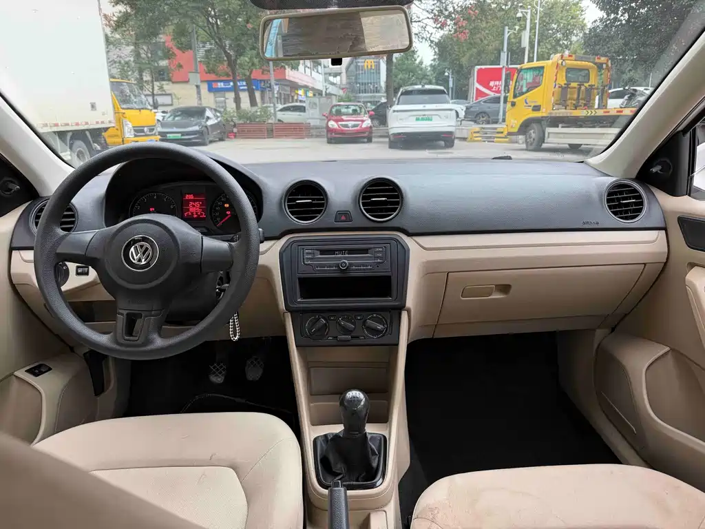 Volkswagen Jetta — миниатюра 9