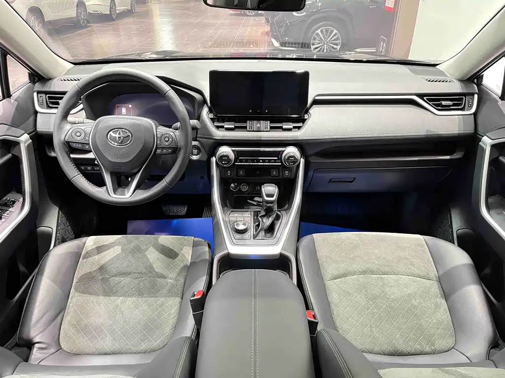 TOYOTA RAV4 RONGFANG