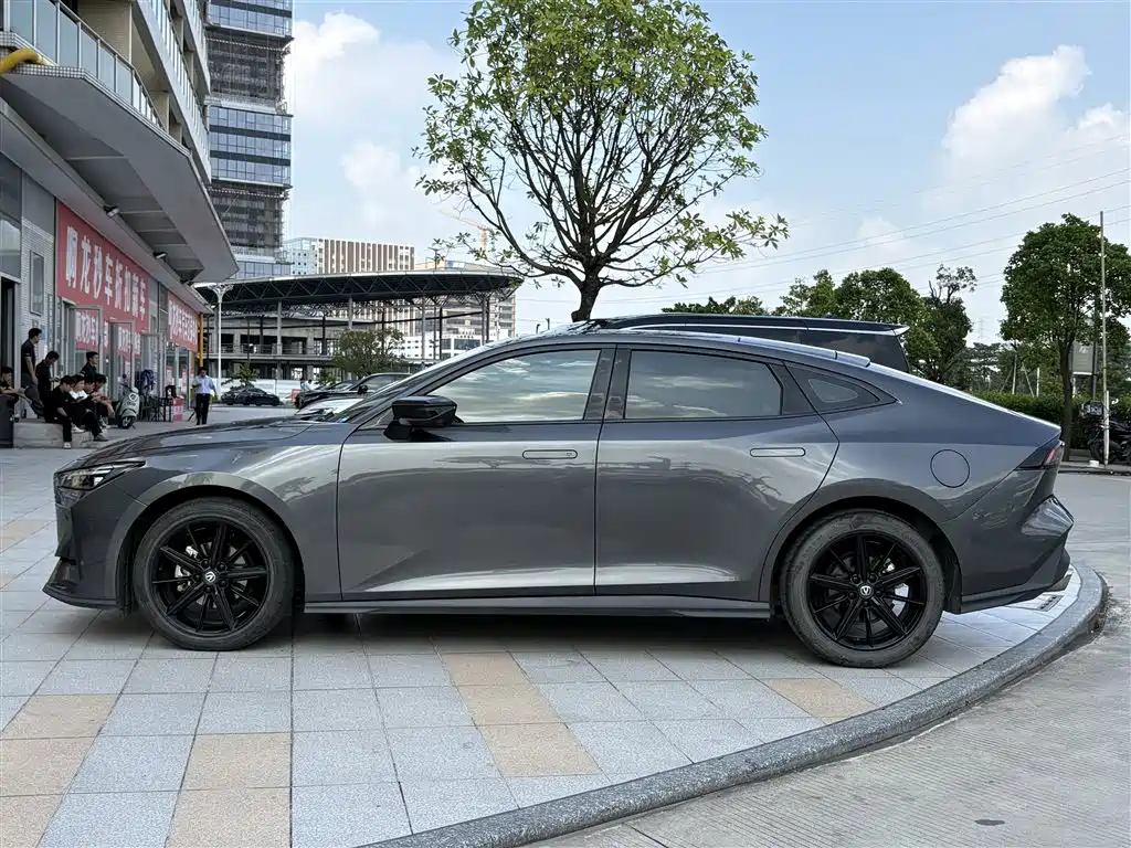 Changan UNI-V — миниатюра 3