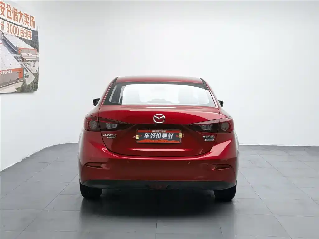 Mazda Mazda3 3 2016 1.5L AT Luxury