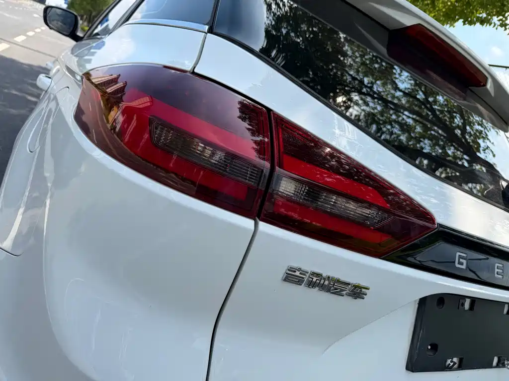 Geely Boyue — миниатюра 15