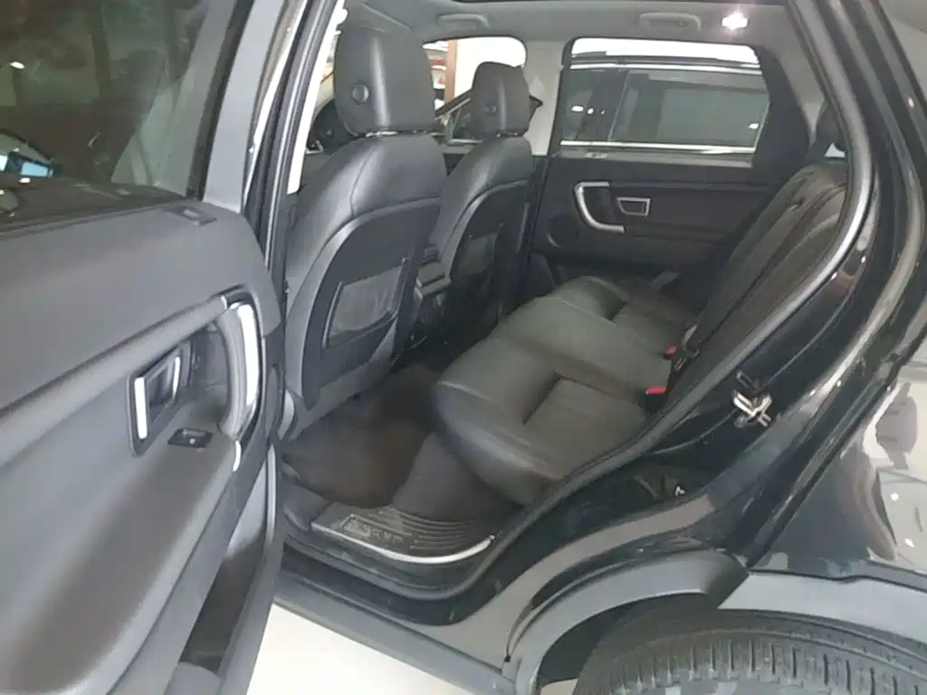 Land Rover Discovery Sport — миниатюра 17