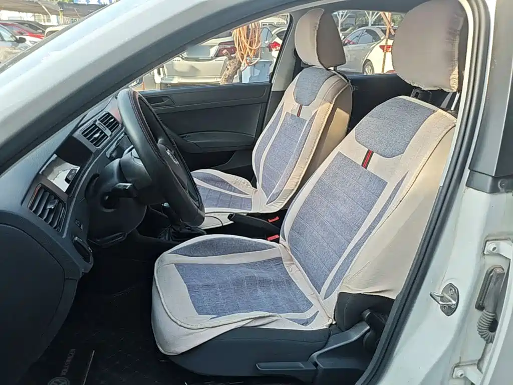 Volkswagen Santana — миниатюра 15