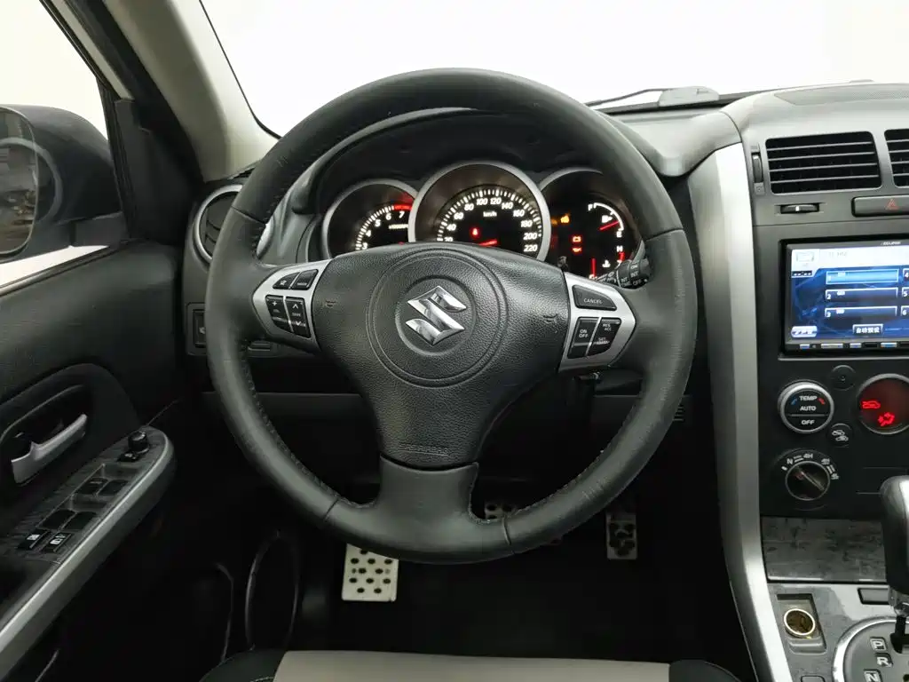 Suzuki Grand Vitara — миниатюра 11