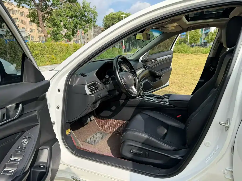 Honda Accord — миниатюра 4