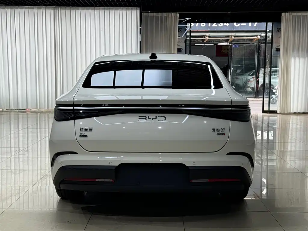BYD 海豹07 EV — миниатюра 5
