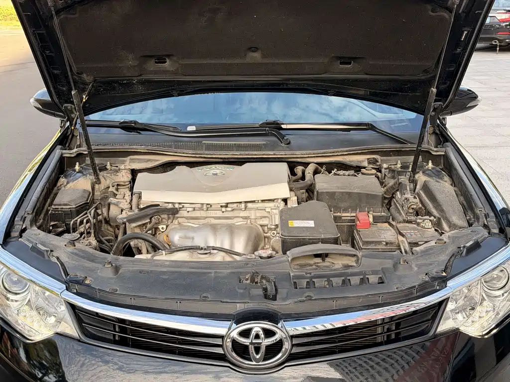 Toyota Camry — миниатюра 13