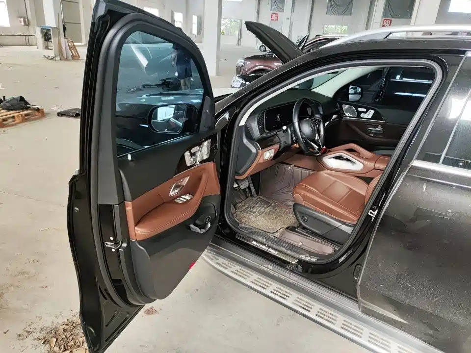 Mercedes-Benz GLE (Import) — миниатюра 7