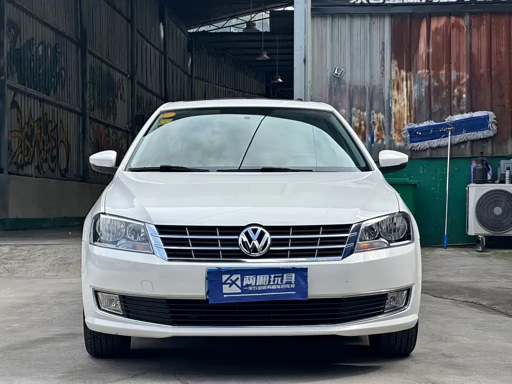 Volkswagen Lavida — миниатюра 3